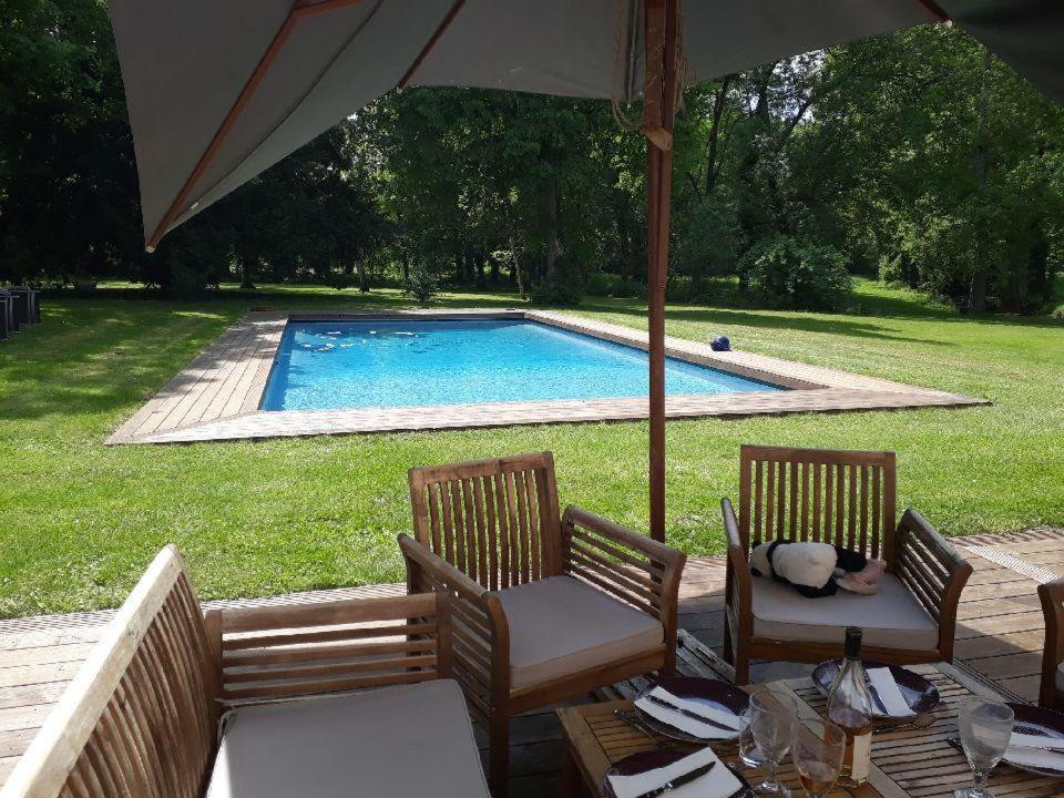Le Parc Des Aubiers Bed & Breakfast Brion  Ngoại thất bức ảnh